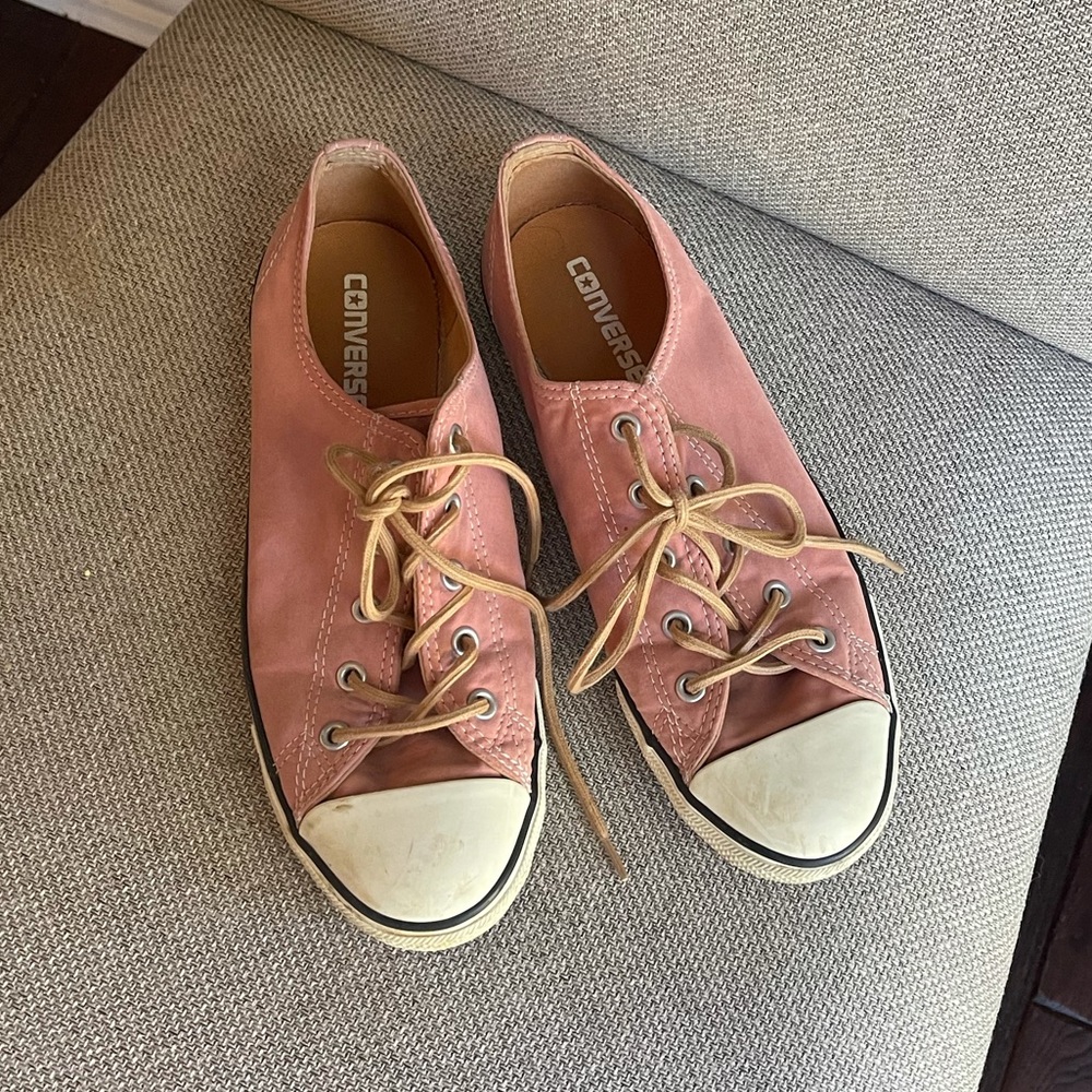 Converse Dainty pink size 9